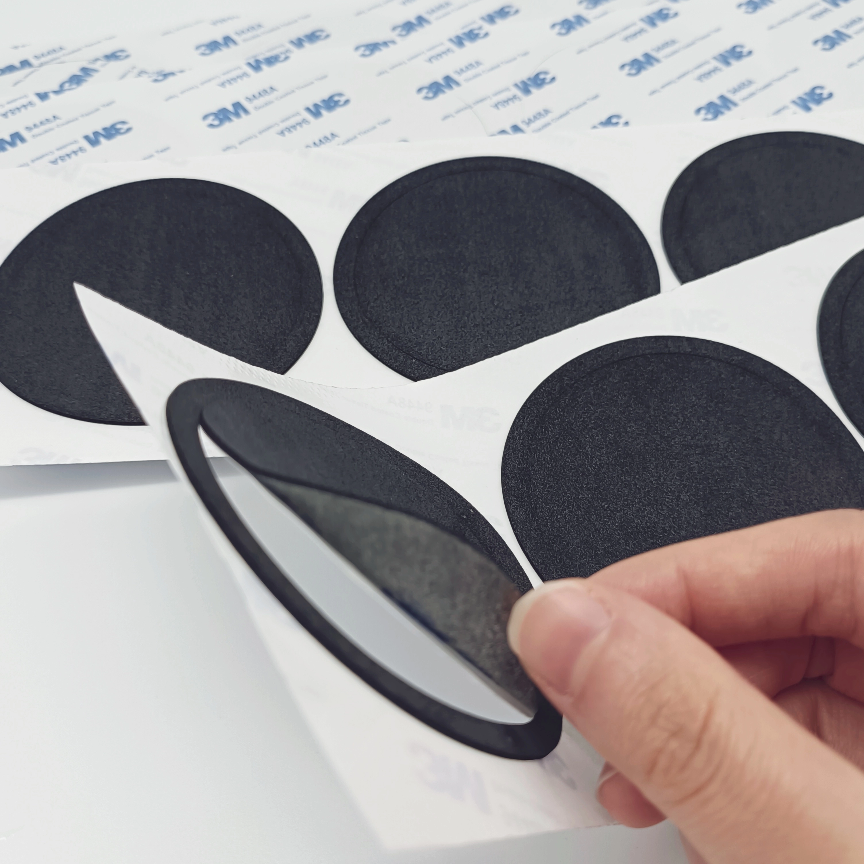 3M আঠালো ফোম প্যাড