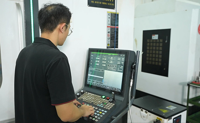 ছাঁচনির্মাণ